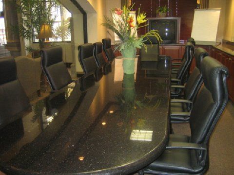 Hotel Holiday Express & Mall By Ihg 3*