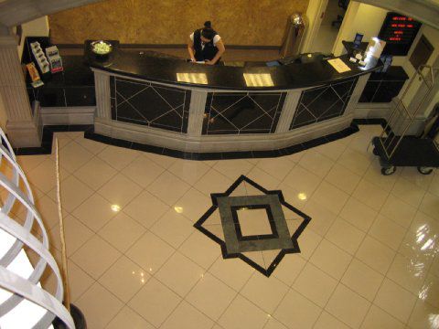 Holiday Express & Mall By Ihg Hotel 3*